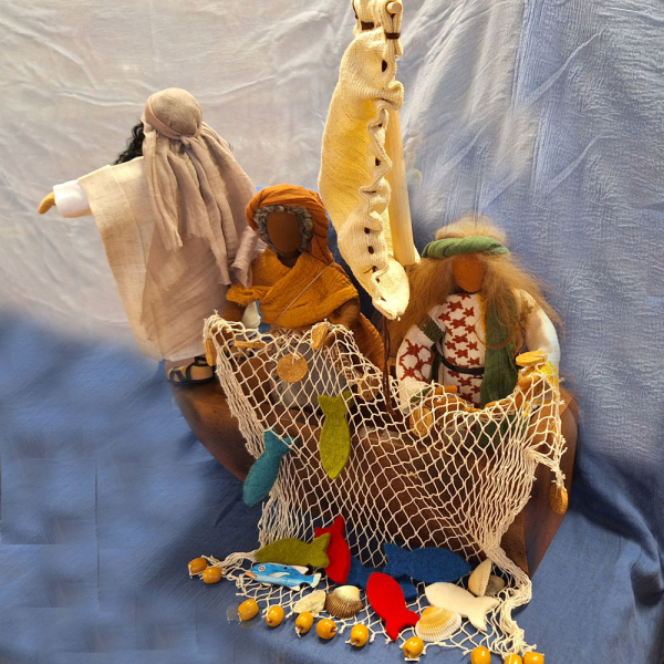 Gesamtset "Jesus im Sturm" - Jesus & 2 Apostel & Segelschiff & Fischernetz & Fisch im Korb & 3 Meter Gaze